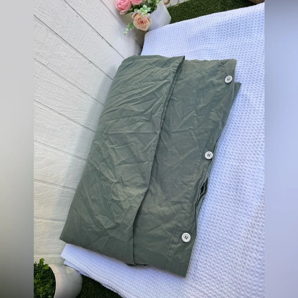 PARACHUTE Percale Duvet Cover in Agave size Full / Queen pre owned stained